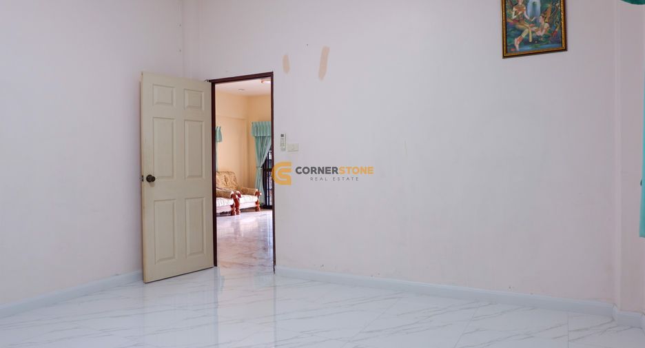 For rent and for sale 3 bedrooms house in Bang Lamung, Chonburi