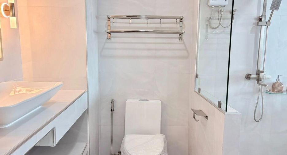 Condo en venta de 20 habitaciones en Bang Lamung, Chonburi