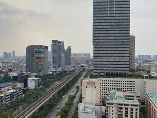 For rent 2 bedrooms condo in Khlong San, Bangkok