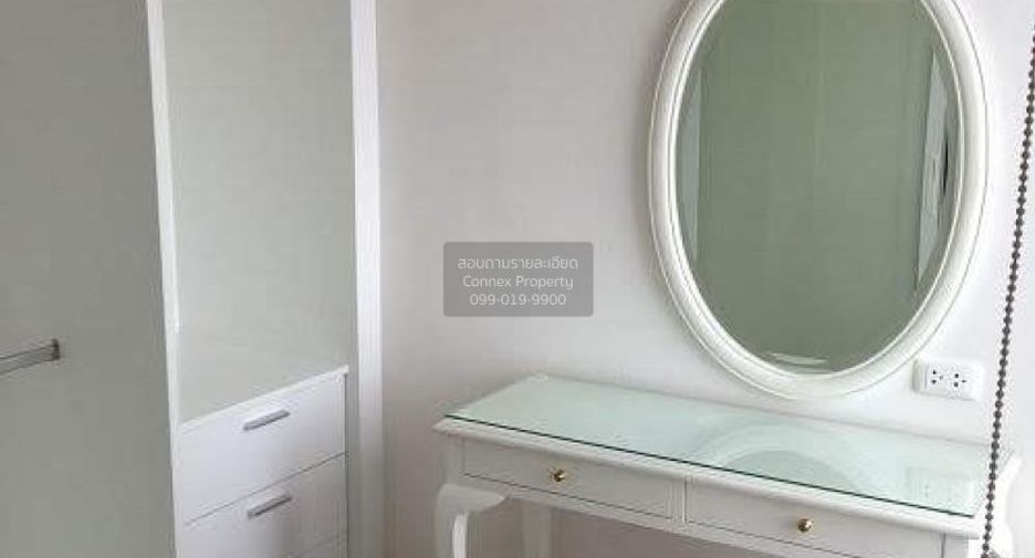 For rent 2 bedrooms condo in Khlong San, Bangkok