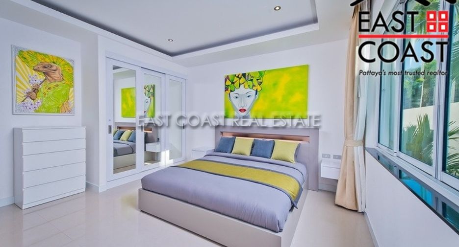 Casa en alquiler de 3 habitaciones en Bang Lamung, Chonburi