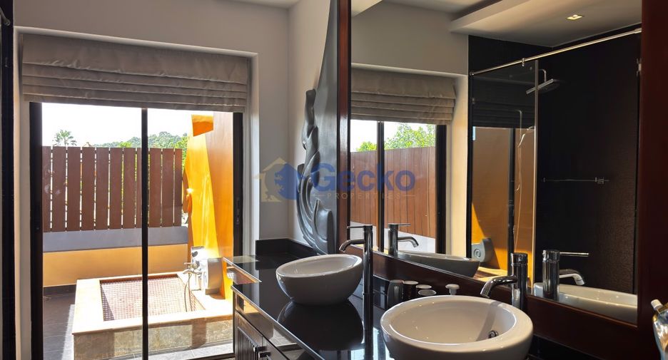 For rent and for sale 5 bedrooms house in Bang Lamung, Chonburi