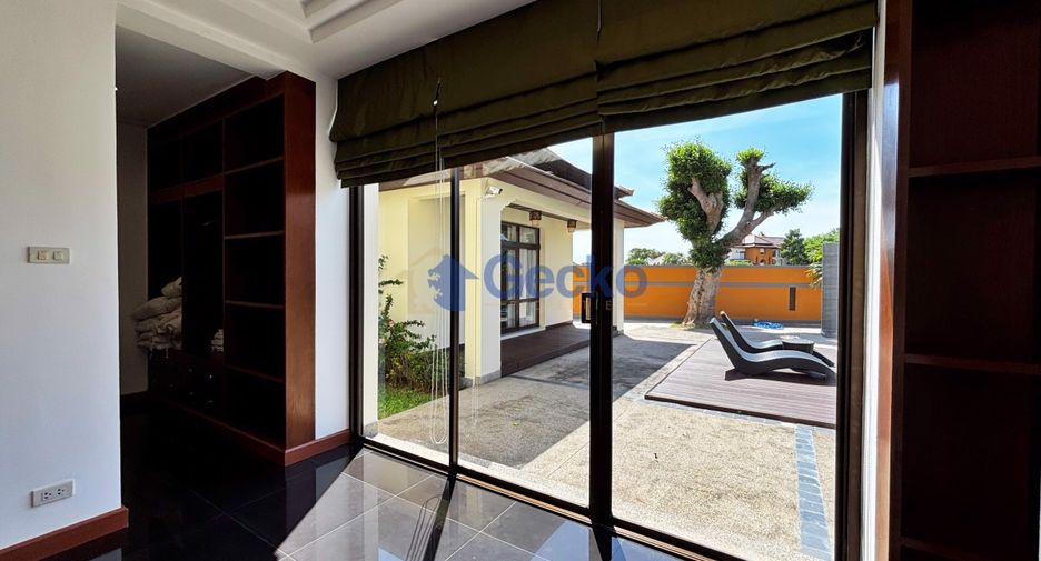 For rent and for sale 5 bedrooms house in Bang Lamung, Chonburi