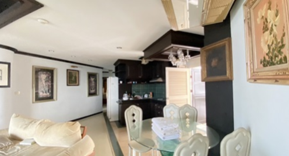 For sale 2 bedrooms condo in North Pattaya, Pattaya