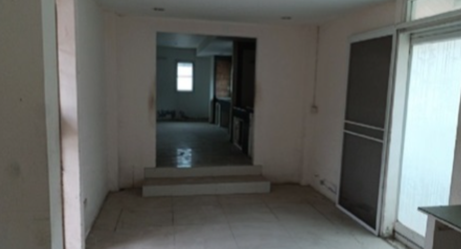 For sale 6 bedrooms house in East Pattaya, Pattaya