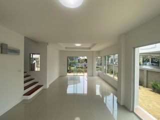 For sale 3 bedrooms house in Mueang Samut Sakhon, Samut Sakhon