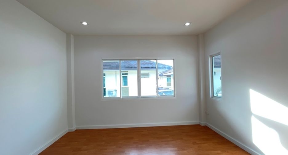 Haus zum Kauf mit 3 Zimmer in Mueang Udon Thani, Udon Thani