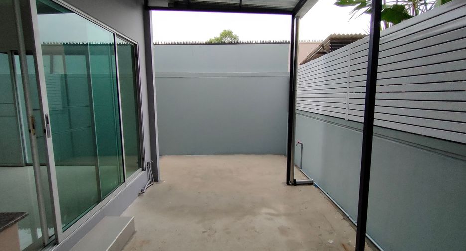 For sale 1 bed townhouse in Pathum Wan, Bangkok