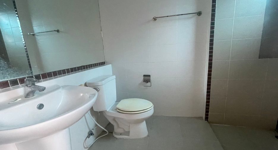 For sale 3 bedrooms house in Thanyaburi, Pathum Thani
