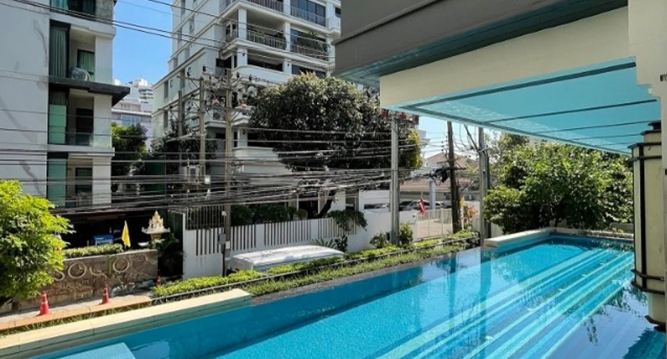 For sale 2 bedrooms condo in Khlong Toei, Bangkok