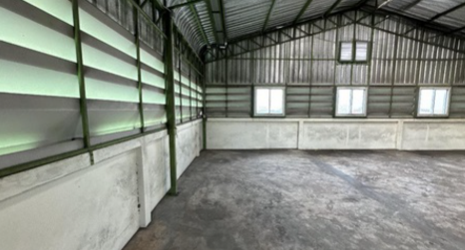 For sale 8 bedrooms retail Space in Mueang Chon Buri, Chonburi