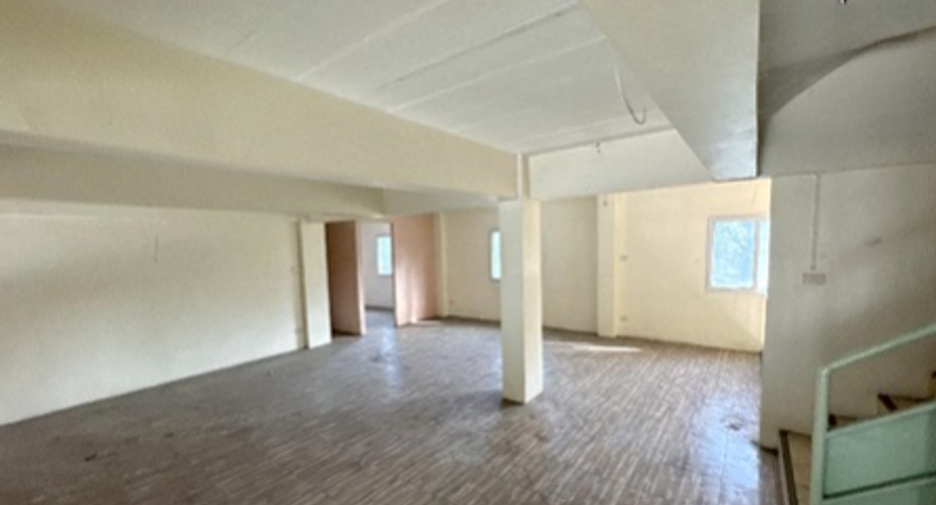For sale 8 bedrooms retail Space in Mueang Chon Buri, Chonburi