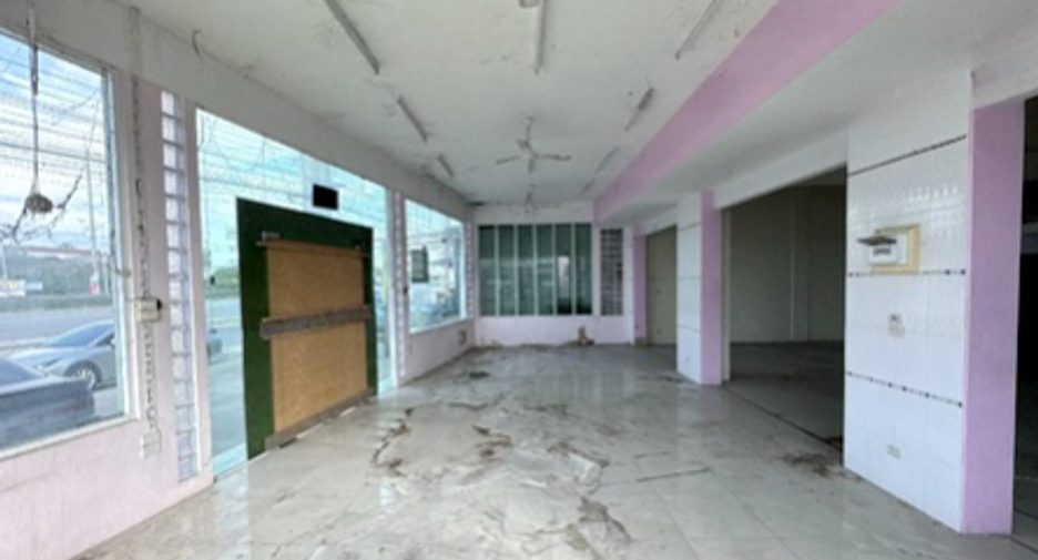 For sale 8 bedrooms retail Space in Mueang Chon Buri, Chonburi