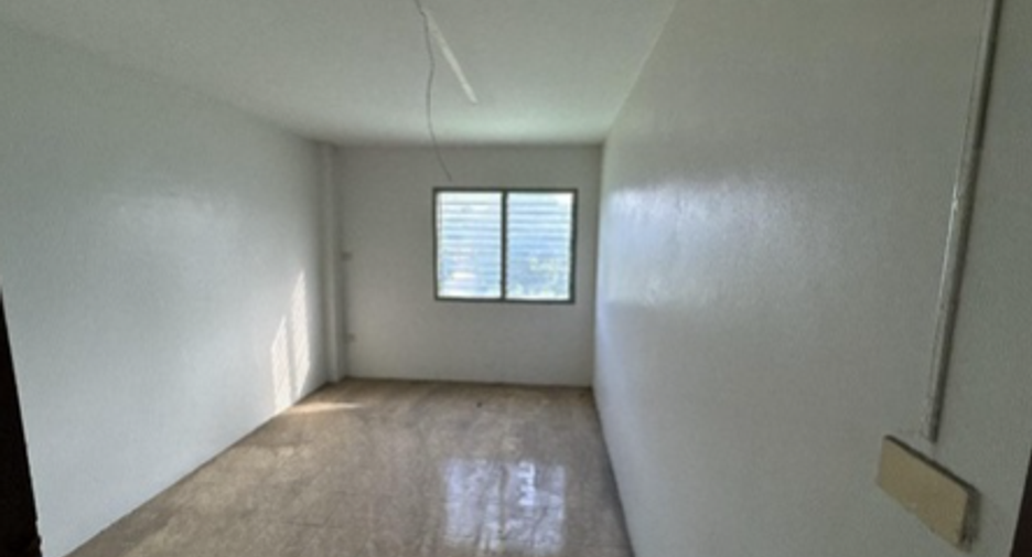 For sale 8 bedrooms retail Space in Mueang Chon Buri, Chonburi
