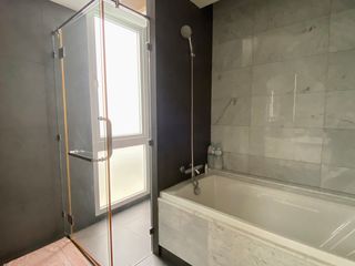 À vendre 3 chambres condo à Watthana, Bangkok