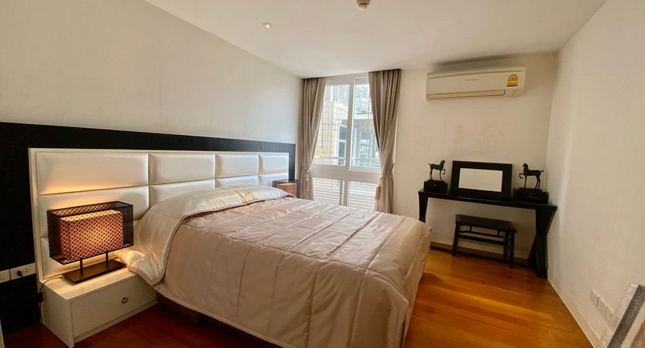 À vendre 3 chambres condo à Watthana, Bangkok