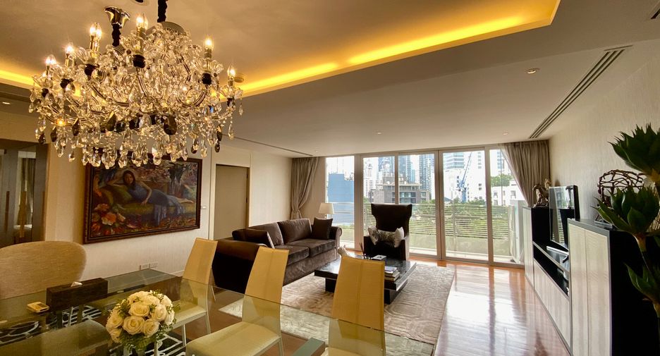 À vendre 3 chambres condo à Watthana, Bangkok