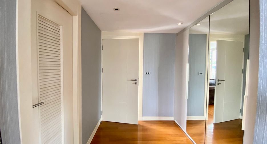 À vendre 3 chambres condo à Watthana, Bangkok