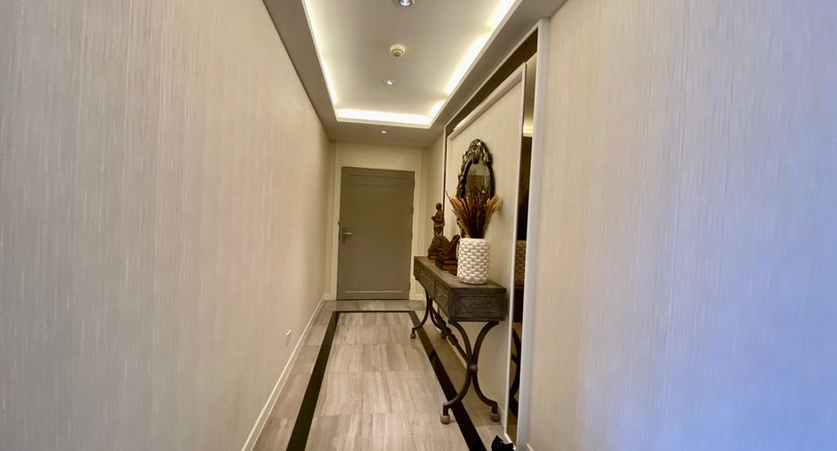 À vendre 3 chambres condo à Watthana, Bangkok