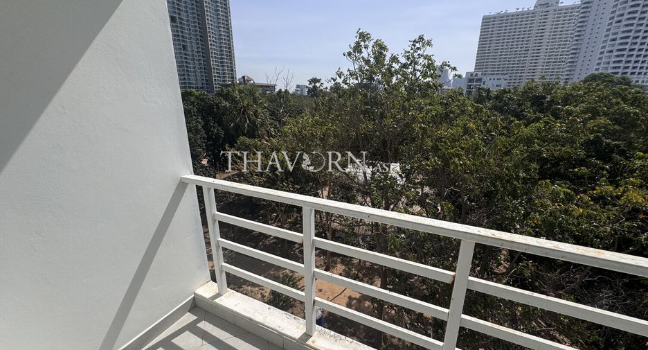 For sale 2 bedrooms condo in Bang Lamung, Chonburi