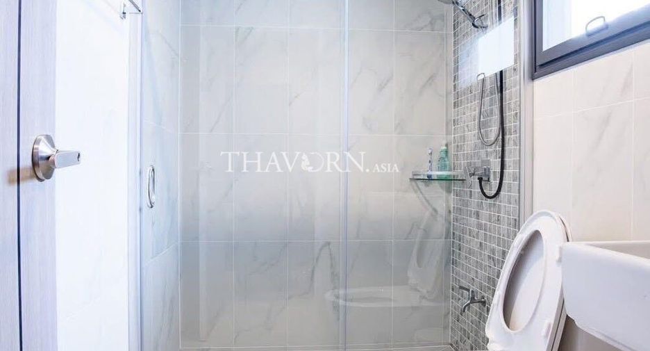 Haus zum Kauf mit 4 Zimmer in Bang Lamung, Chonburi