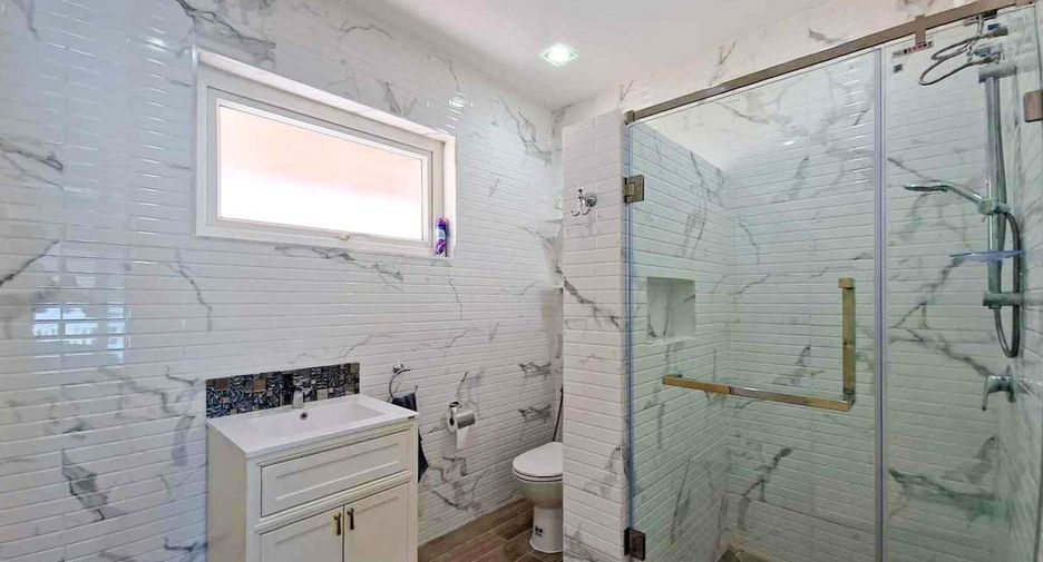 For sale 3 bedrooms house in Bang Lamung, Chonburi