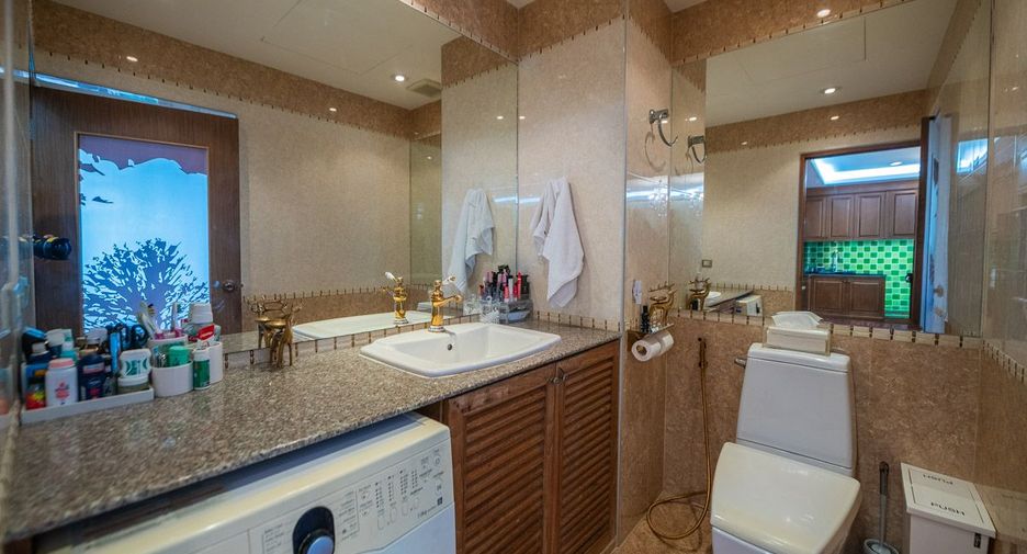 For sale 1 Beds condo in Pratumnak, Pattaya