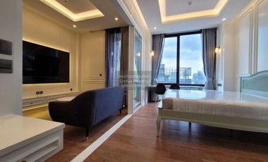 For rent 1 bed condo in Pathum Wan, Bangkok