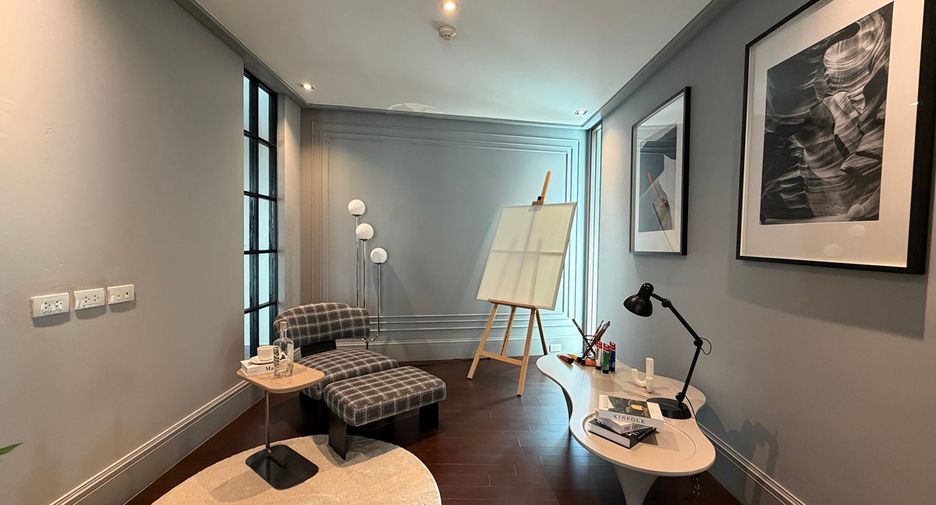 Condo en venta de 2 habitaciones en Yan Nawa, Bangkok