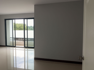 Condo en venta de 2 habitaciones en Bang Khen, Bangkok
