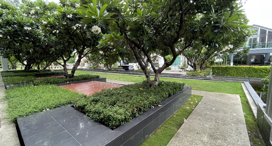 For sale 1 Beds house in Khan Na Yao, Bangkok