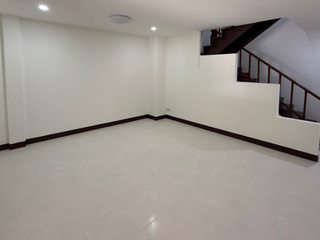 For sale 2 ベッドルーム townhouse in Saraphi, Chiang Mai