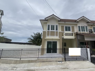 For sale 5 bedrooms townhouse in Bang Khun Thian, Bangkok