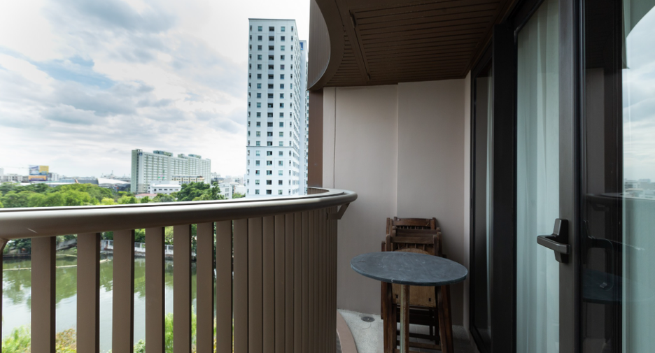 For sale 1 Beds condo in Suan Luang, Bangkok