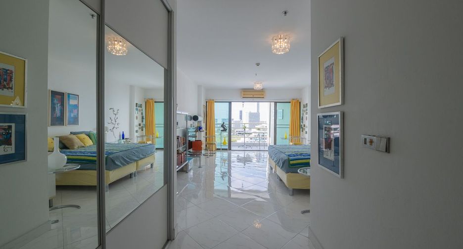 For sale 1 bed condo in Pratumnak, Pattaya