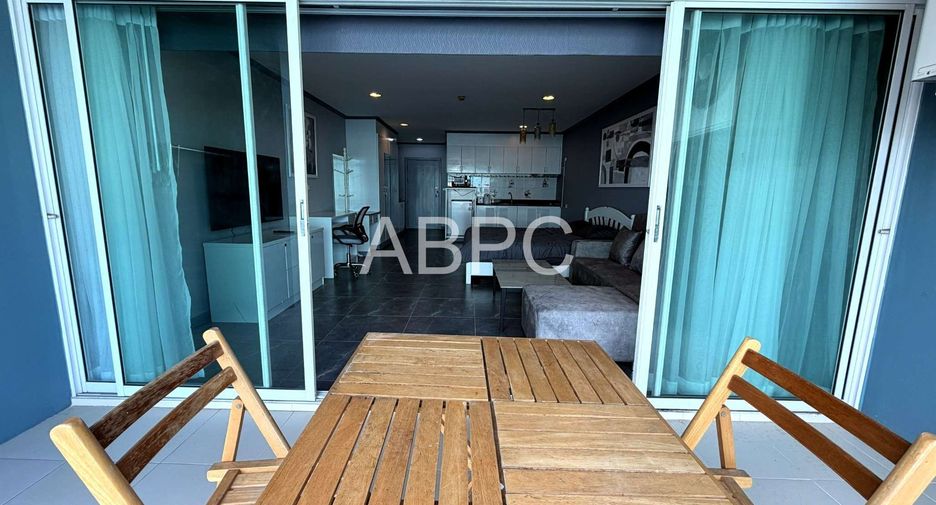 For rent and for sale 1 bed condo in Pratumnak, Pattaya