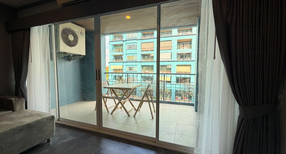 For rent and for sale 1 bed condo in Pratumnak, Pattaya