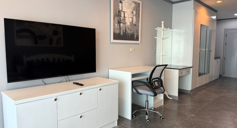 For rent and for sale 1 bed condo in Pratumnak, Pattaya