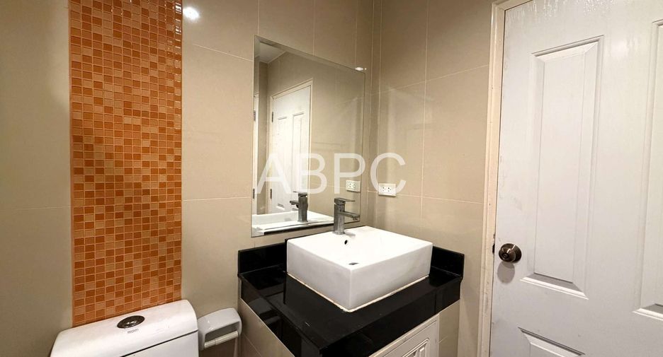 Condo en alquiler y en venta de 1 habitaciones en Bang Lamung, Chonburi