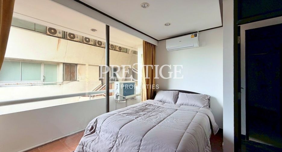 For rent 3 bedrooms condo in Bang Lamung, Chonburi