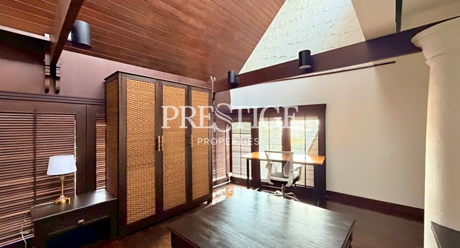 For rent 3 bedrooms condo in Bang Lamung, Chonburi