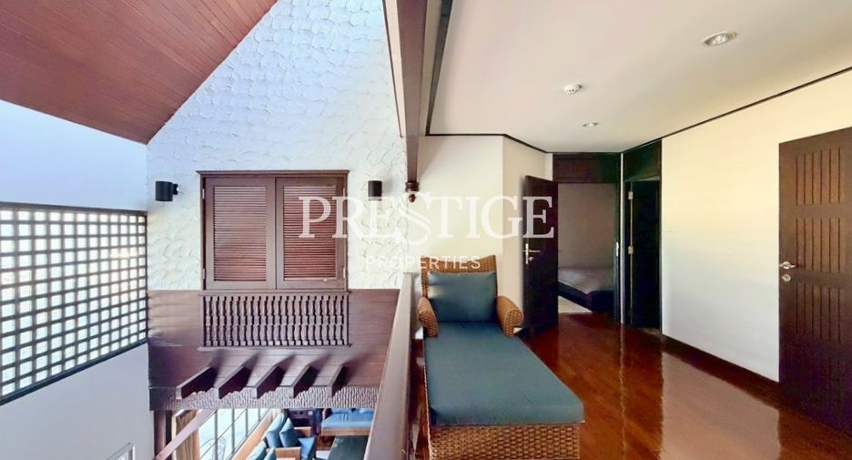 For rent 3 bedrooms condo in Bang Lamung, Chonburi