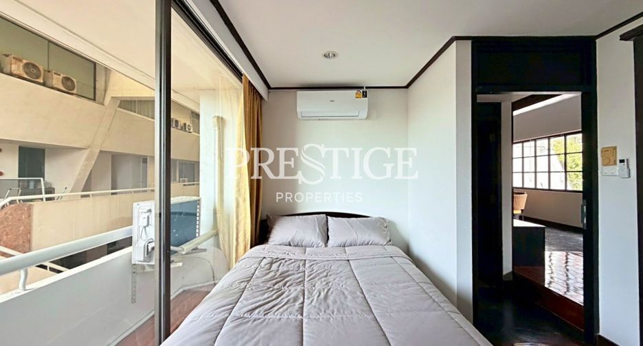 For rent 3 bedrooms condo in Bang Lamung, Chonburi