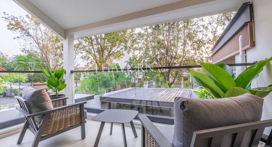 For sale 4 bedrooms house in Bang Lamung, Chonburi