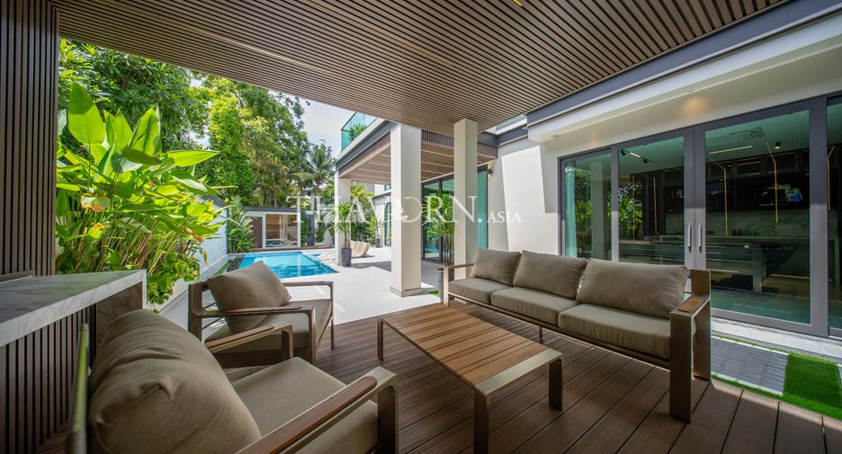 For sale 6 bedrooms house in Sattahip, Chonburi