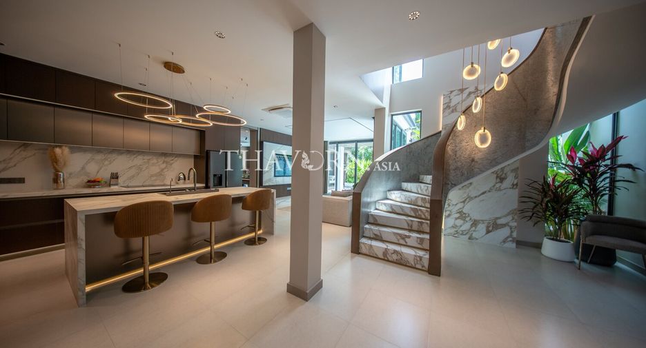 For sale 6 bedrooms house in Sattahip, Chonburi