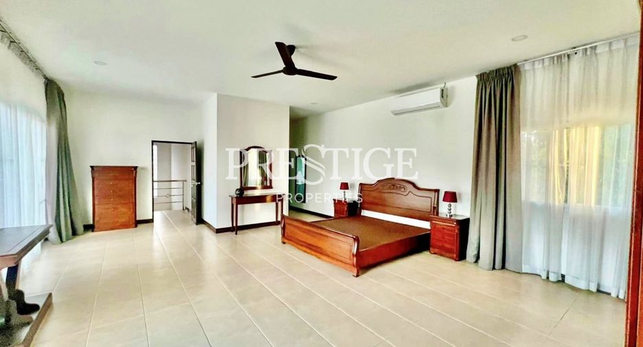 For sale and for rent 4 bedrooms house in East Pattaya, Pattaya