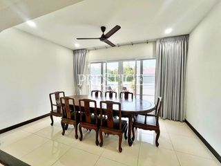 À vendre et à louer 4 chambres maison à Bang Lamung, Chonburi