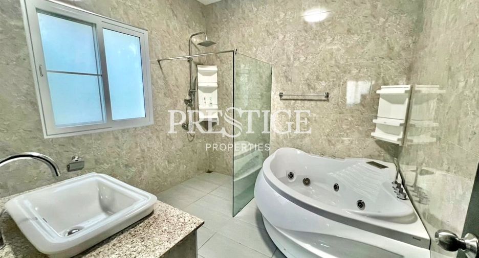 For sale and for rent 4 bedrooms house in East Pattaya, Pattaya
