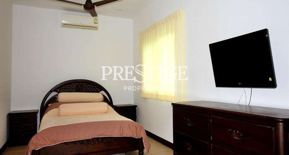 For sale and for rent 4 bedrooms house in East Pattaya, Pattaya